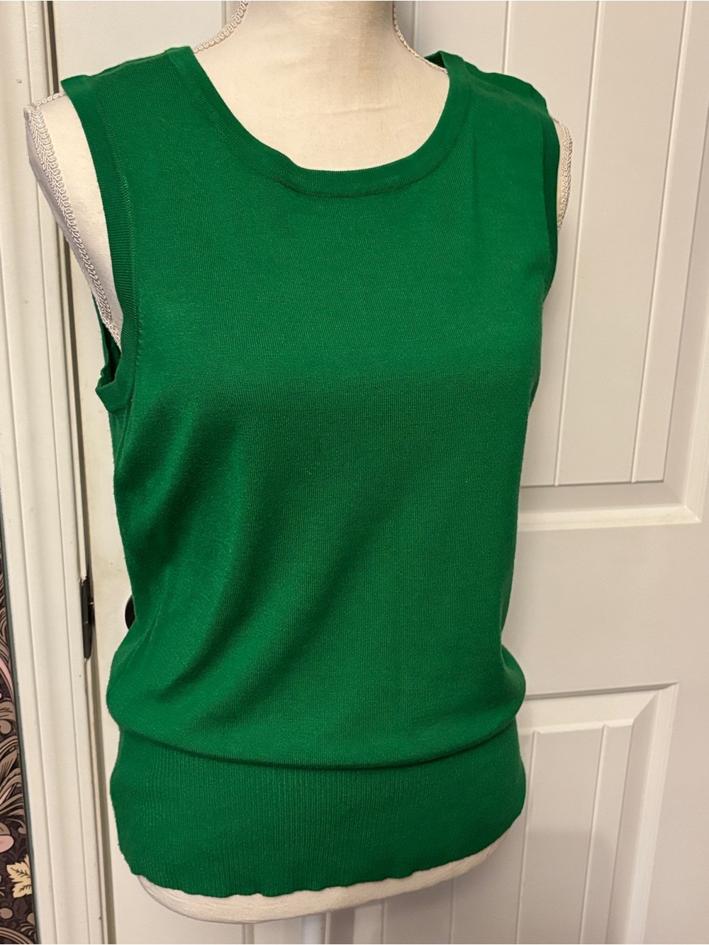 Audrey & Grace green sweater vest, Large
